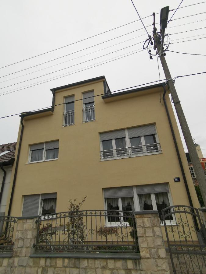 Fenjer Daire
